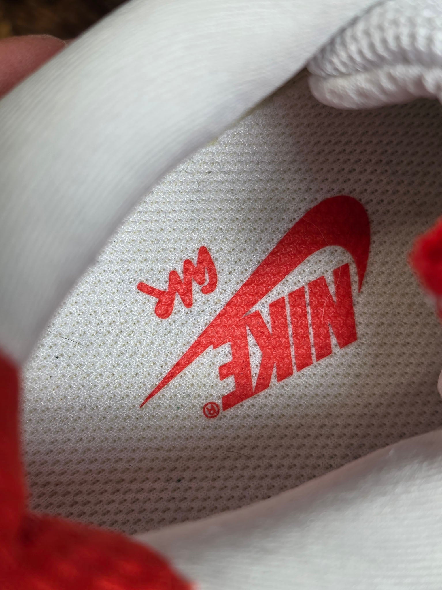 Nike Air Max 90 Futura White Picante Red maat 39