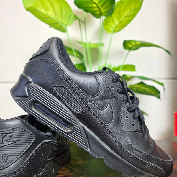 Nike Air Max 90 Triple Black LTR maat 47