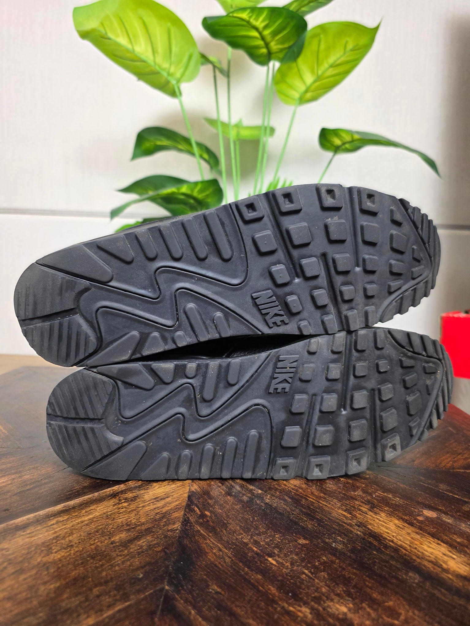 Nike Air Max 90 Triple Black LTR maat 47