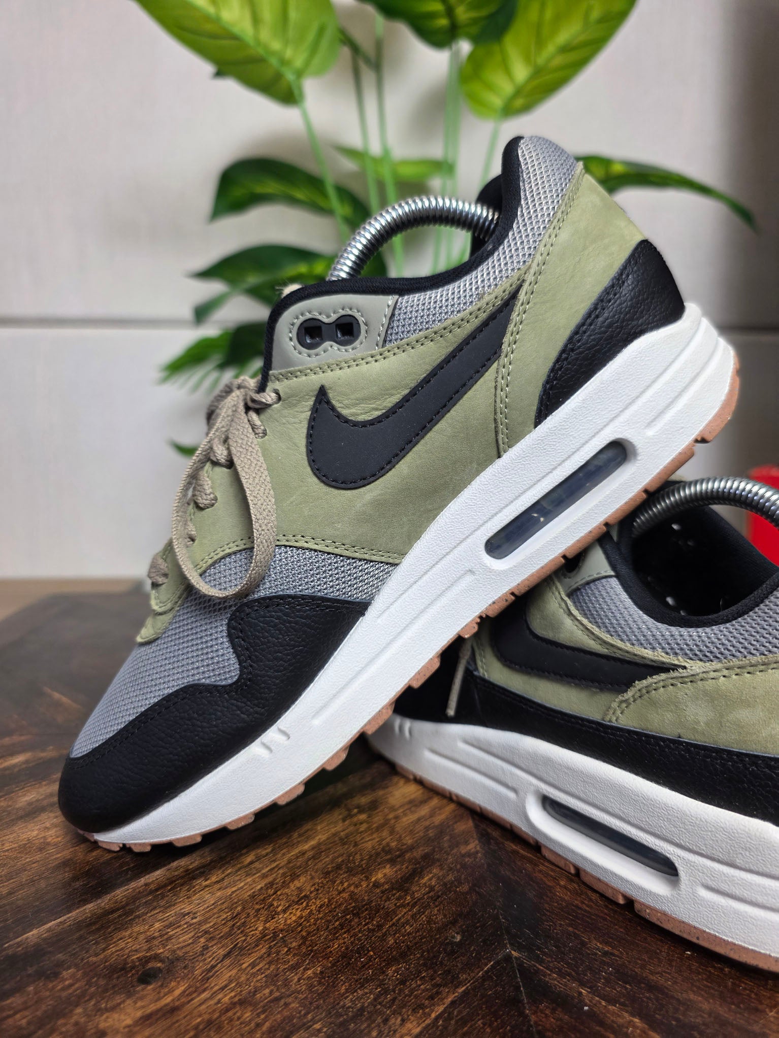 Nike Air Max 1 Dark Stucco maat 41
