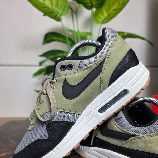 Nike Air Max 1 Dark Stucco maat 41