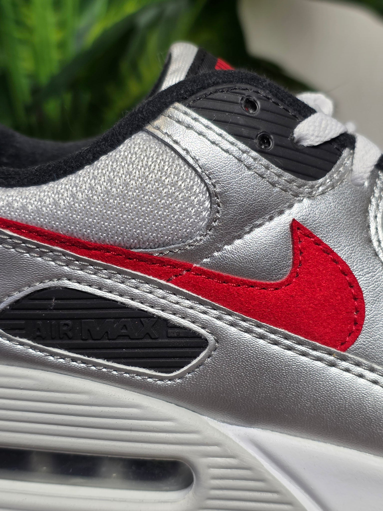 Nike Air Max 90 Icons Silver Bullet maat 44