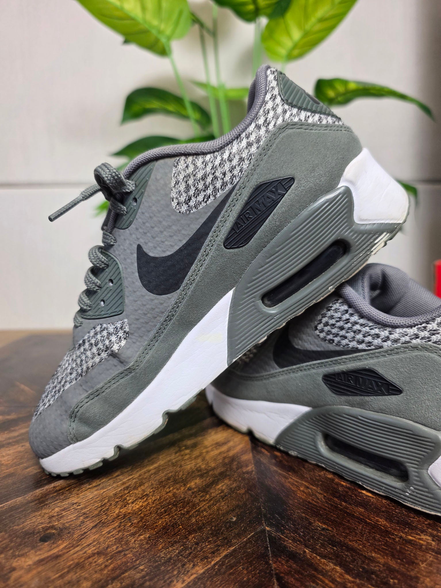 Nike Air Max 90 Ultra 2.0 SE GS 'River Rock' maat 37,5