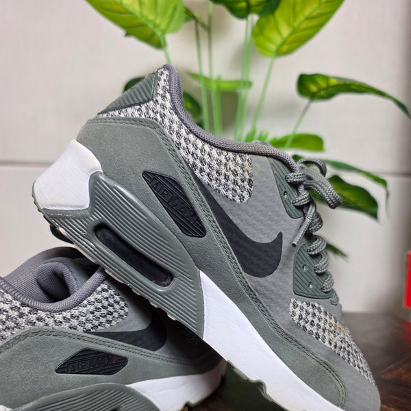 Nike Air Max 90 Ultra 2.0 SE GS 'River Rock' maat 37,5