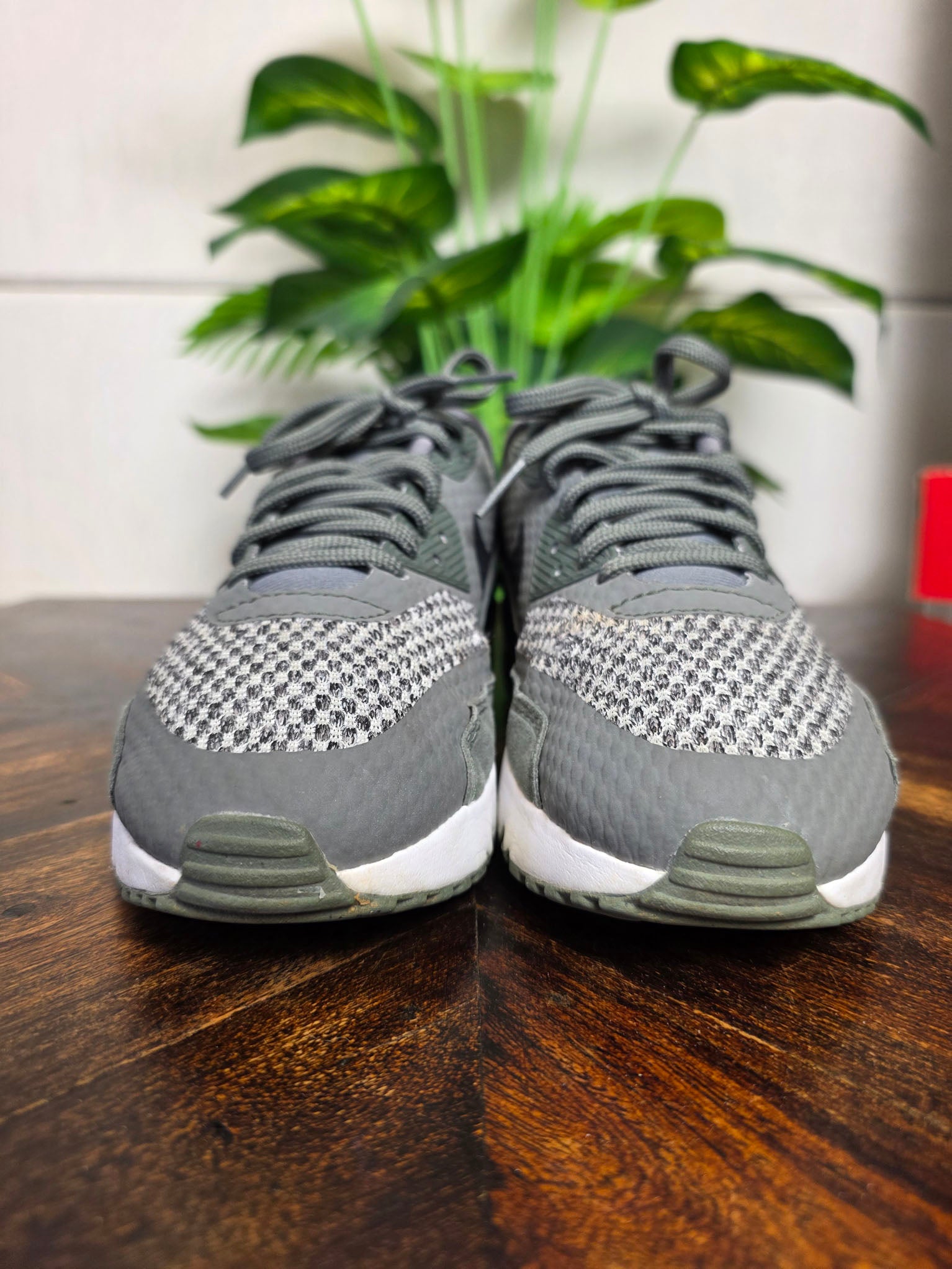 Nike Air Max 90 Ultra 2.0 SE GS 'River Rock' maat 37,5