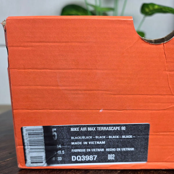 Nike Air Max 90 Terrascape Triple Black maat 49,5