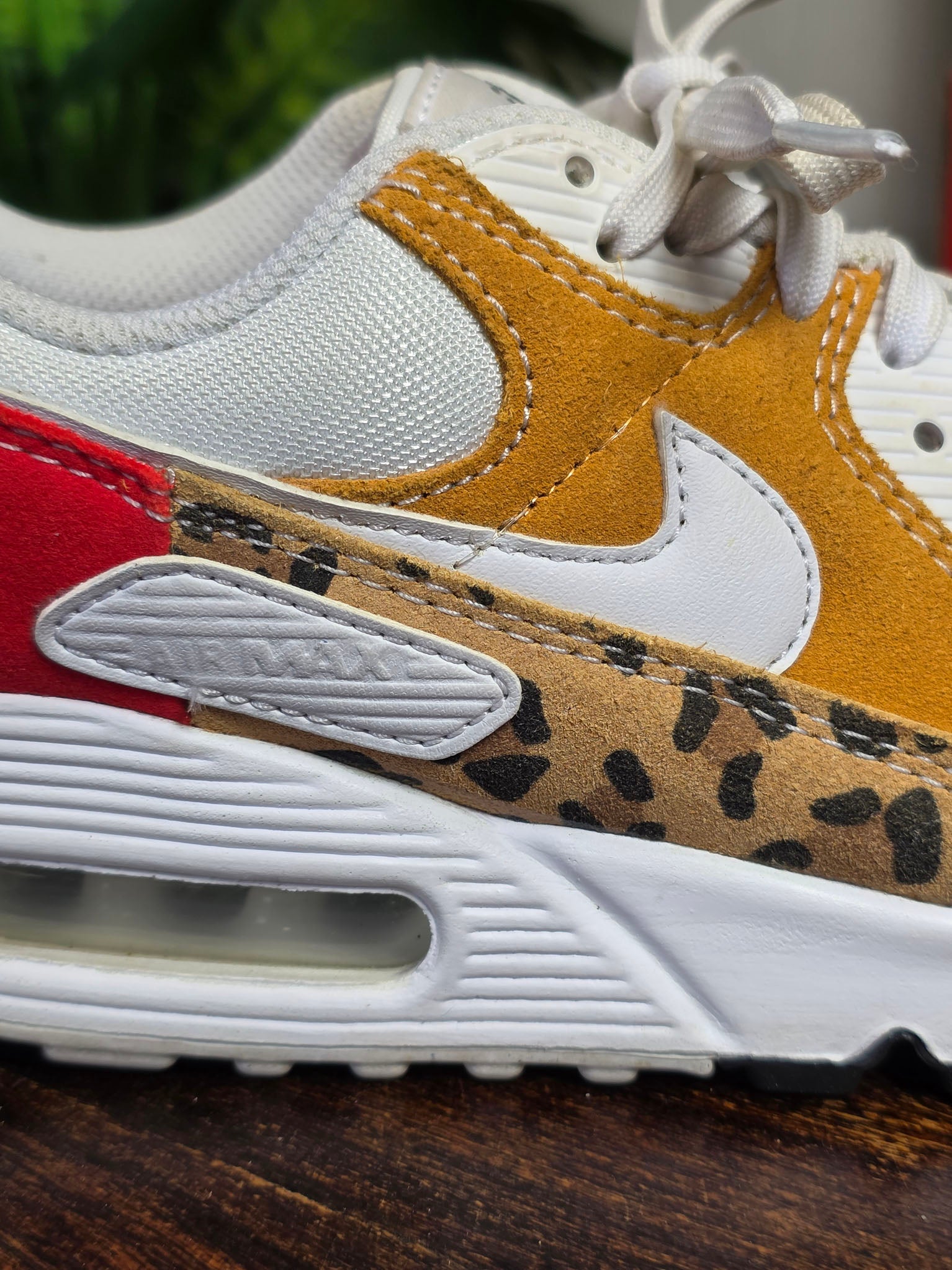 Nike Air Max 90 SE Animal White maat 38,5