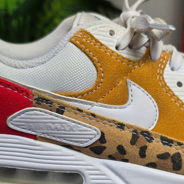 Nike Air Max 90 SE Animal White maat 38,5