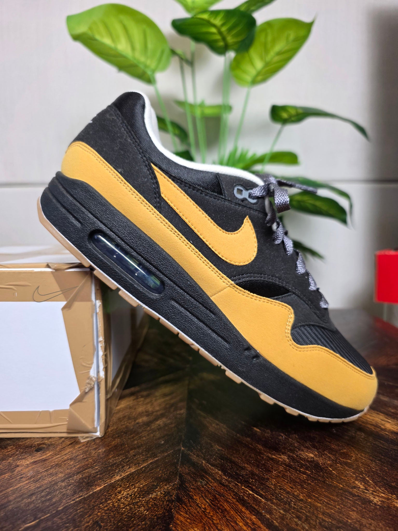 Nike Air Max 1 Black Yellow maat 45