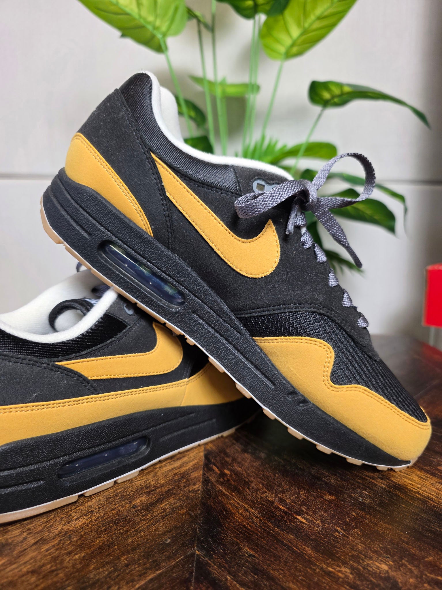Nike Air Max 1 Black Yellow maat 45