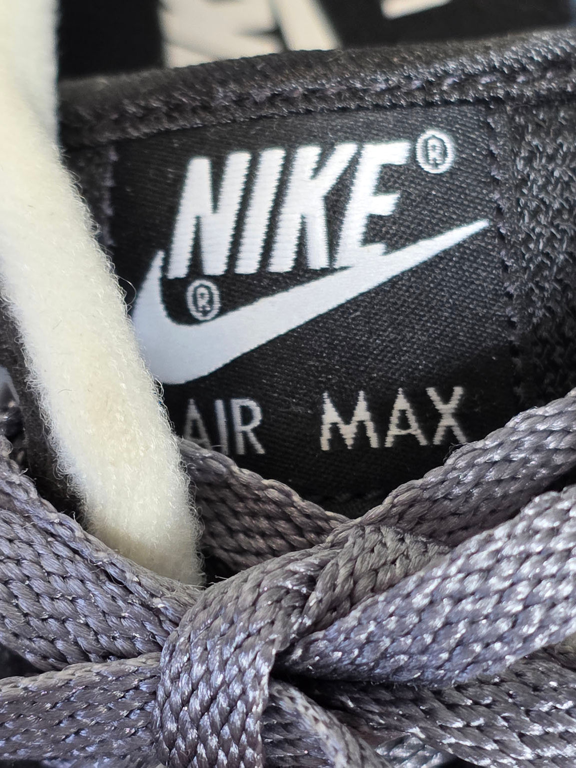 Nike Air Max 1 Black Yellow maat 45