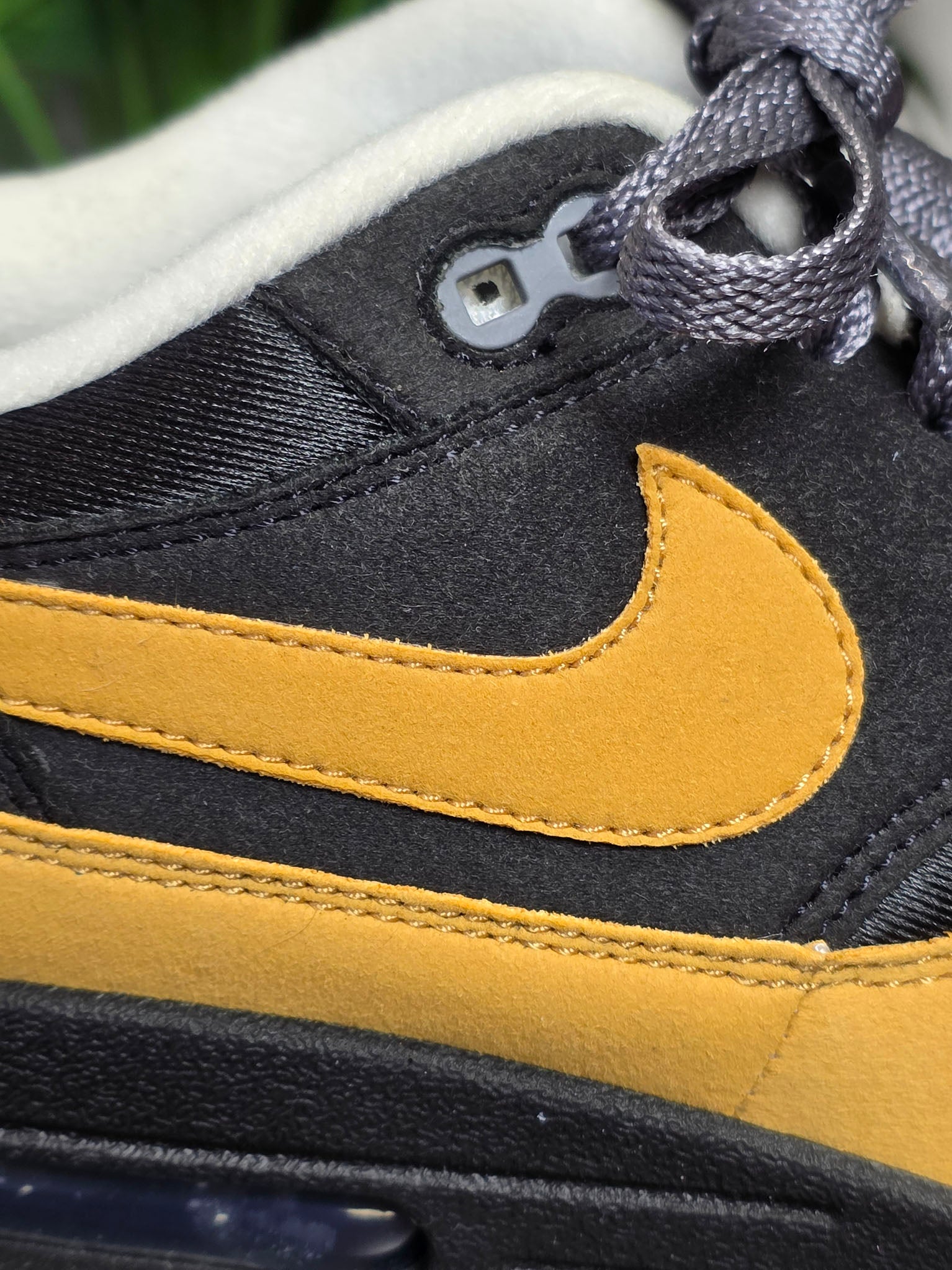 Nike Air Max 1 Black Yellow maat 45