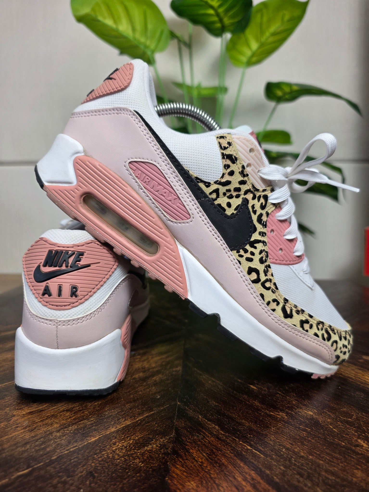 Nike Air Max 90 Leopard Rust Pink maat 42,5
