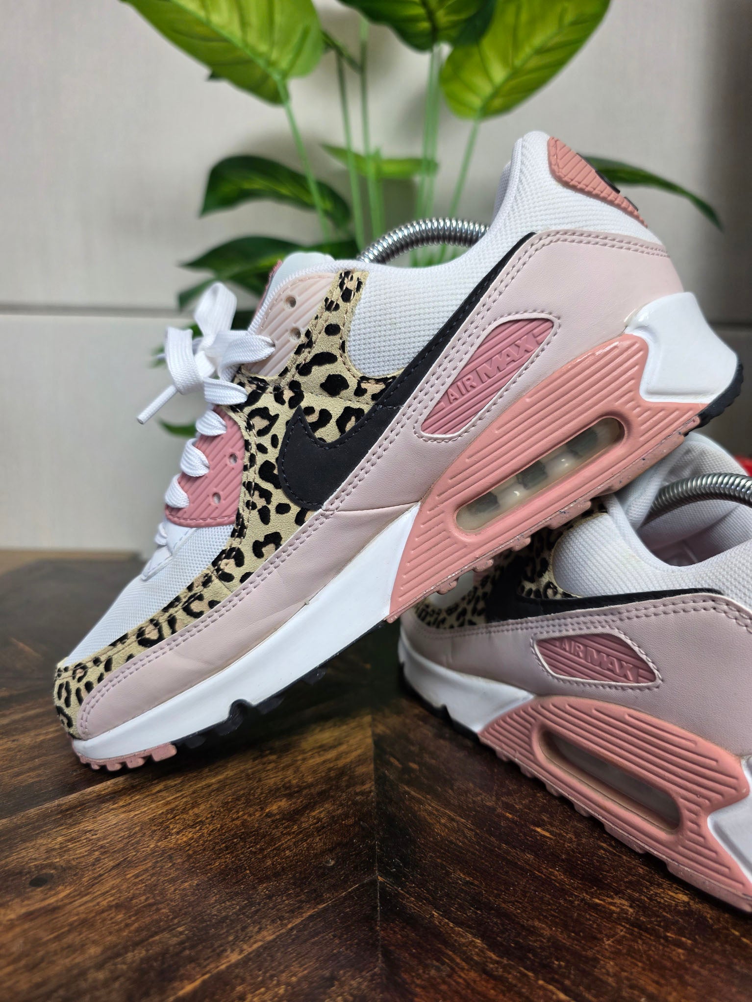 Nike Air Max 90 Leopard Rust Pink maat 42,5