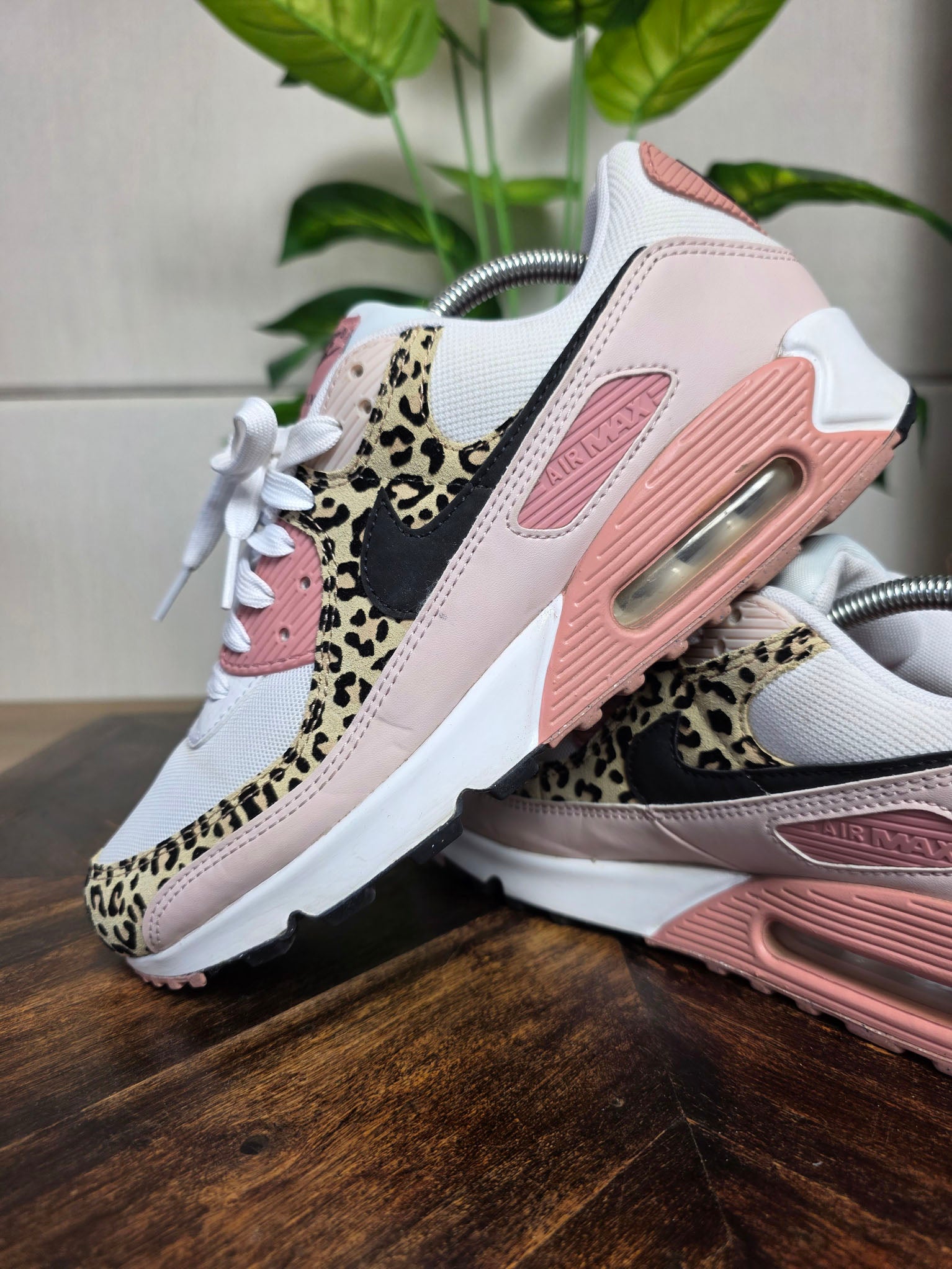 Nike Air Max 90 Leopard Rust Pink maat 42,5