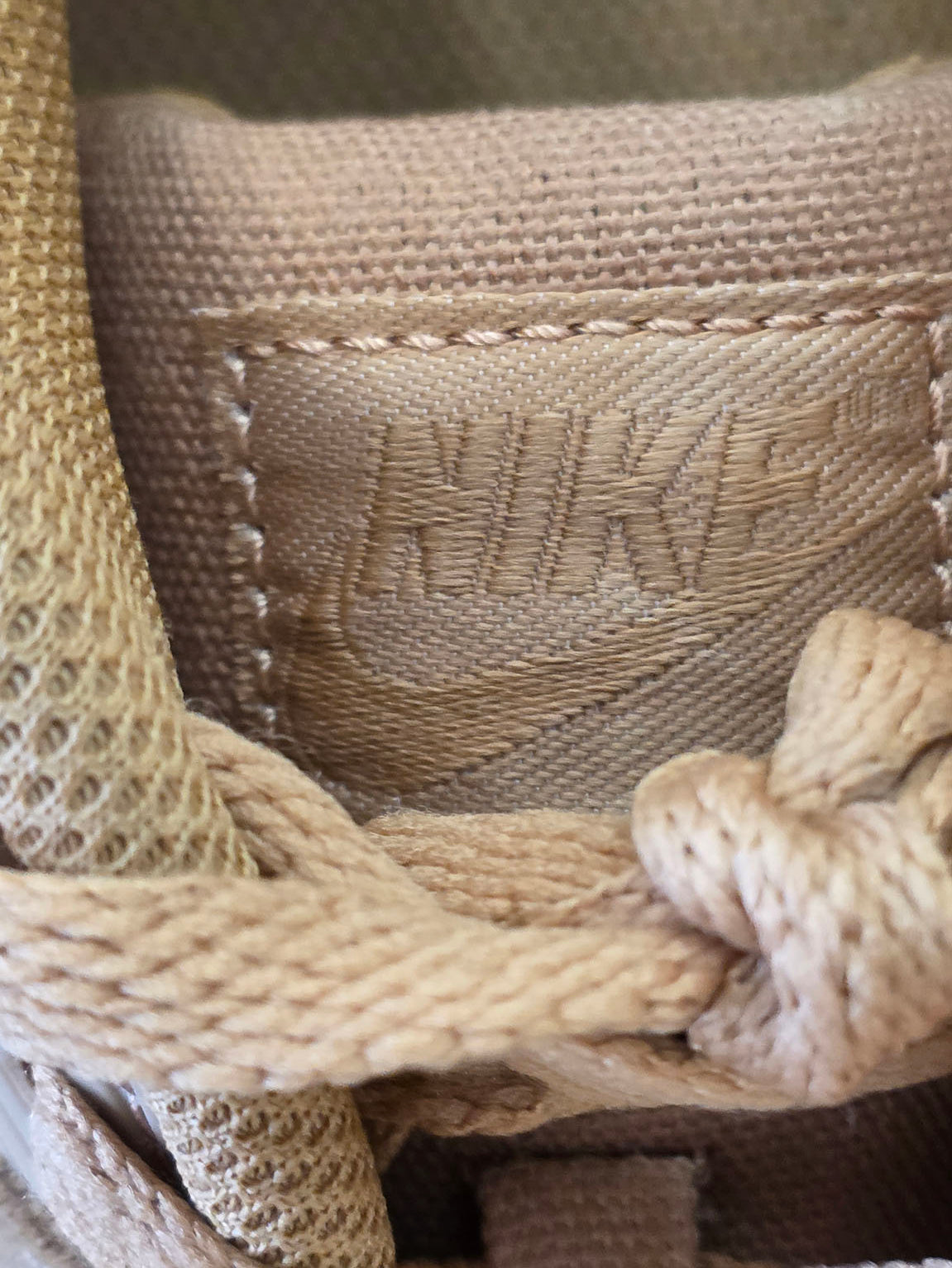 Nike Air Max 90 Wheat maat 46