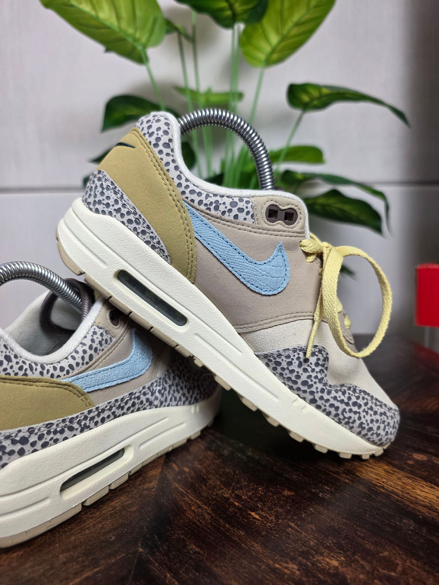 Nike Air Max 1 Safari Cobblestone maat 37,5