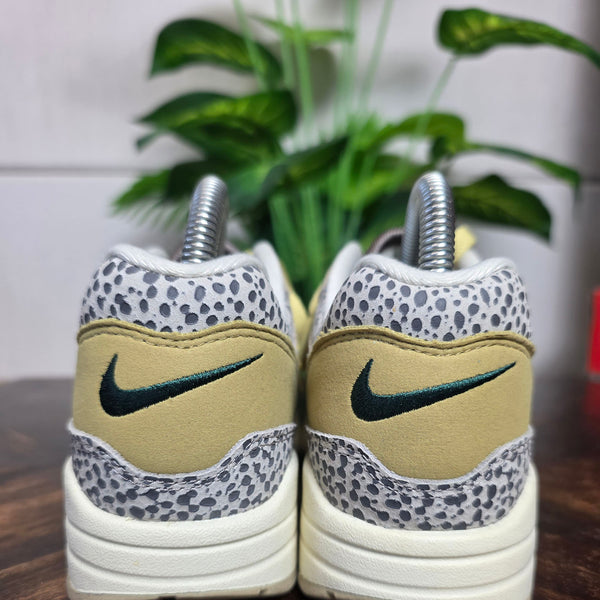 Nike Air Max 1 Safari Cobblestone maat 37,5