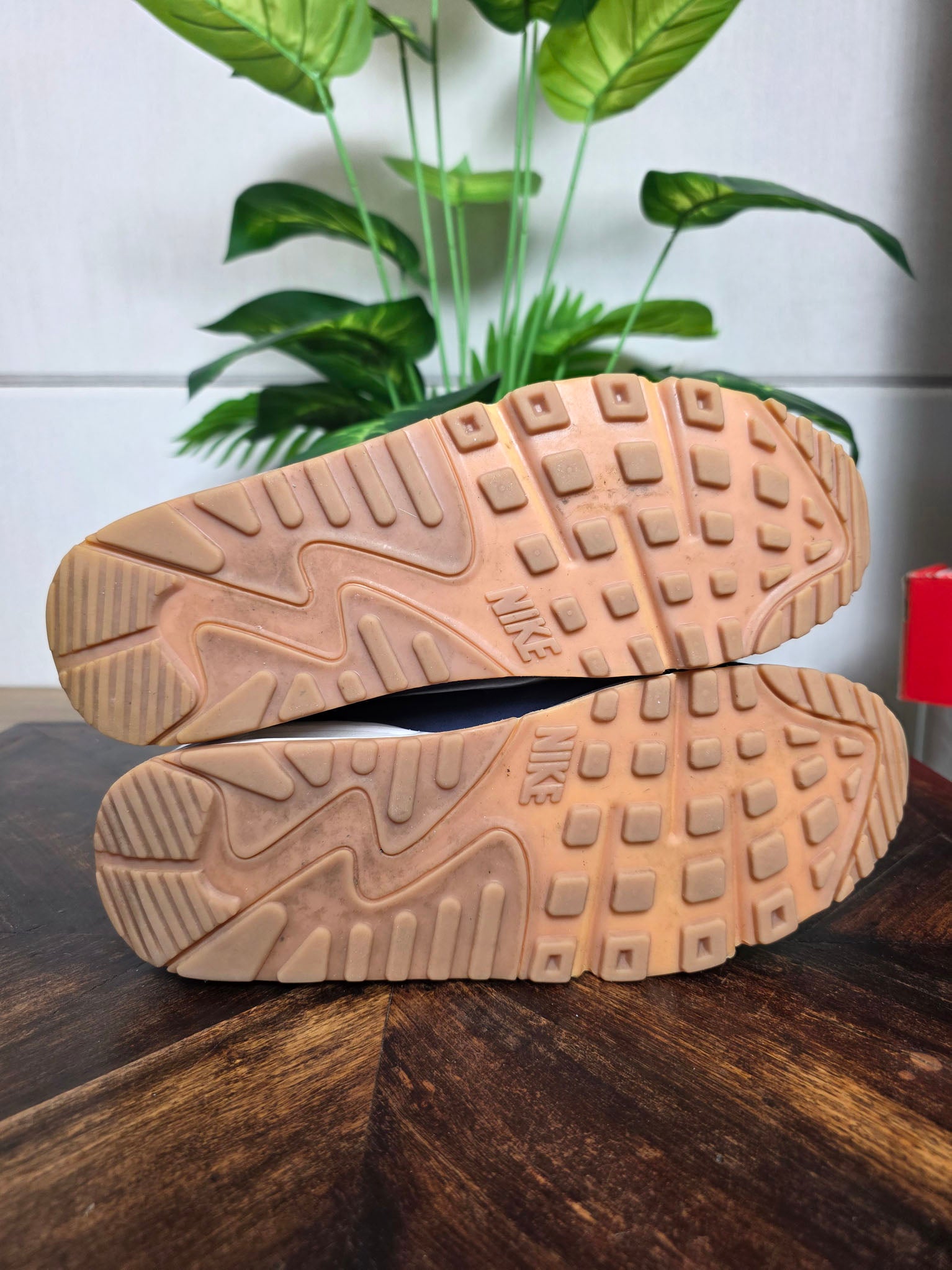 Nike Air Max 90 Futura Medium Olive Navy maat 42,5