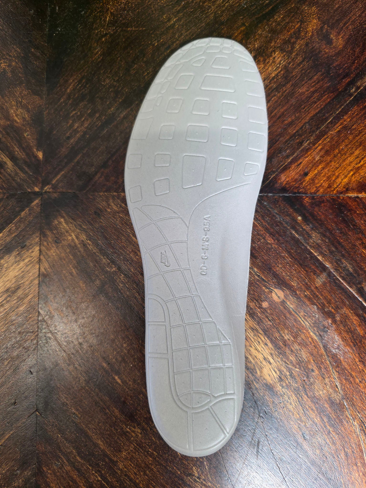 Nike Air Max 1 City Pack London maat 43