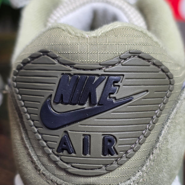 Nike Air Max 90 Neutral Olive maat 42