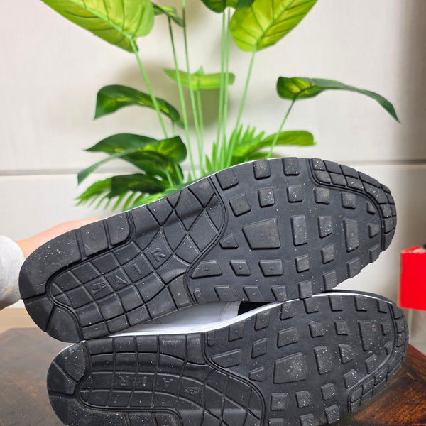 Nike Air Max 1 Black White maat 47