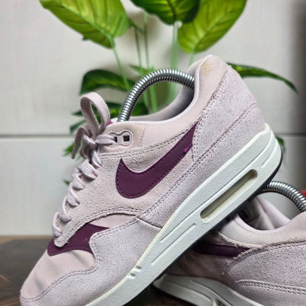 Nike Air Max 1 Barely Rose True Berry maat 40