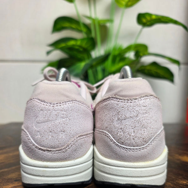 Nike Air Max 1 Barely Rose True Berry maat 40