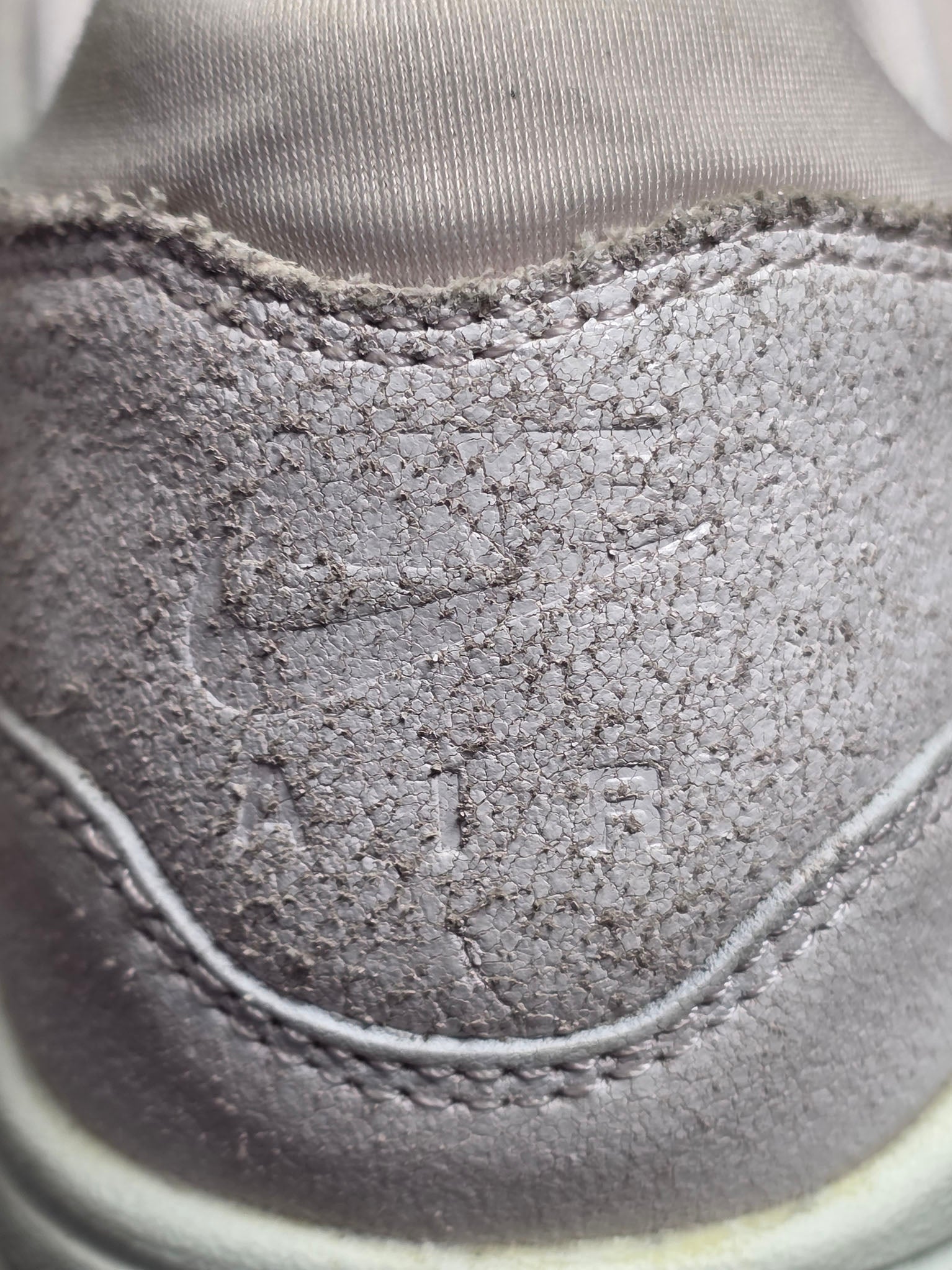 Nike Air Max 1 Barely Rose True Berry maat 40