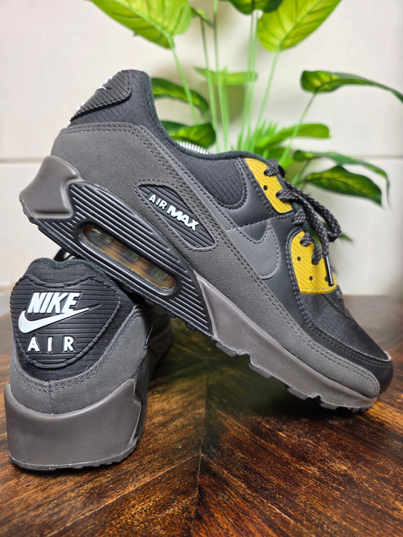 Nike Air Max 90 Black Bronzine maat 45,5