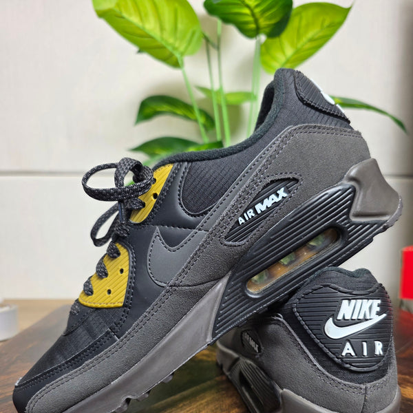 Nike Air Max 90 Black Bronzine maat 45,5