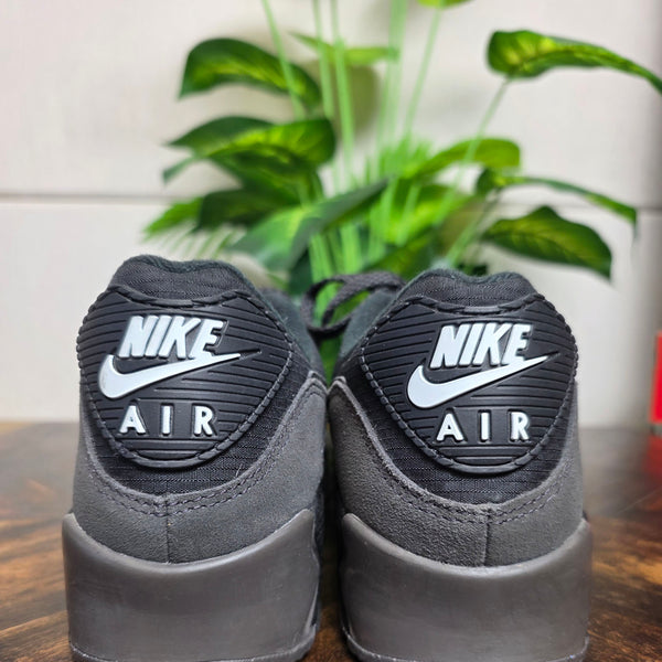 Nike Air Max 90 Black Bronzine maat 45,5