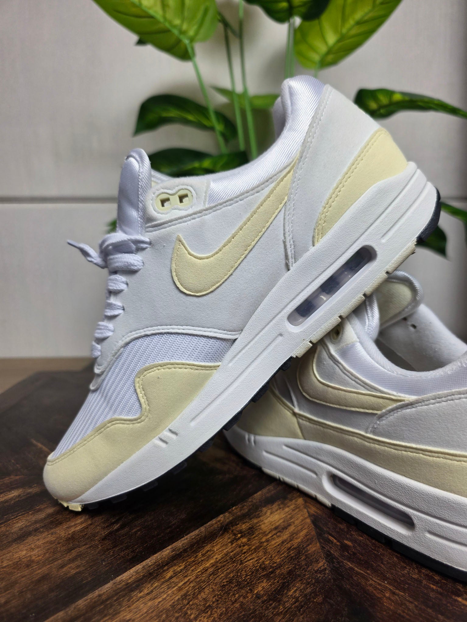 Nike Air Max 1 White Alabaster maat 44