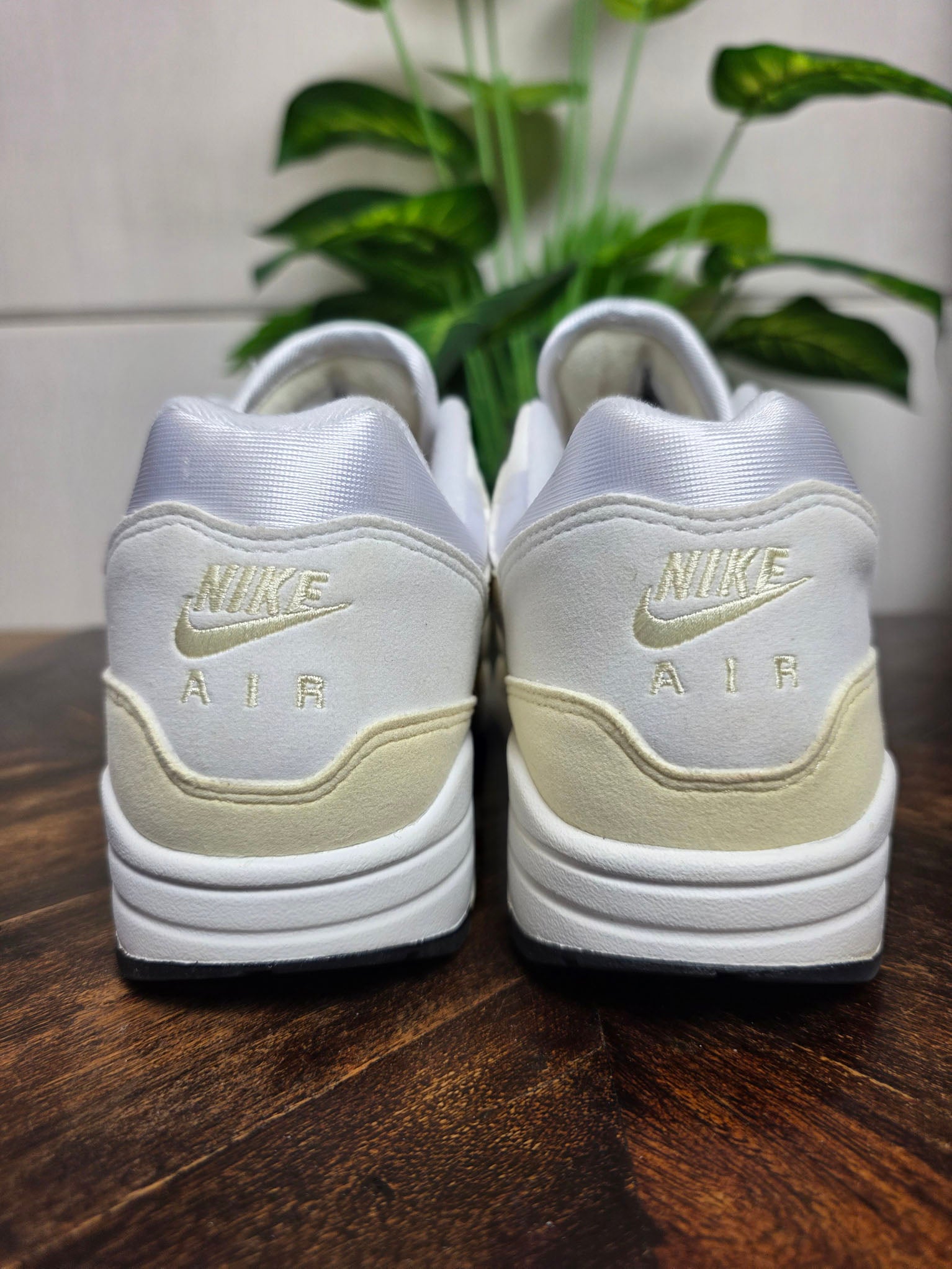 Nike Air Max 1 White Alabaster maat 44