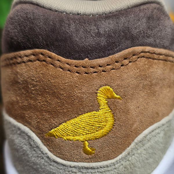 Nike Air Max 1 PRM Duck Pecan maat 38,5