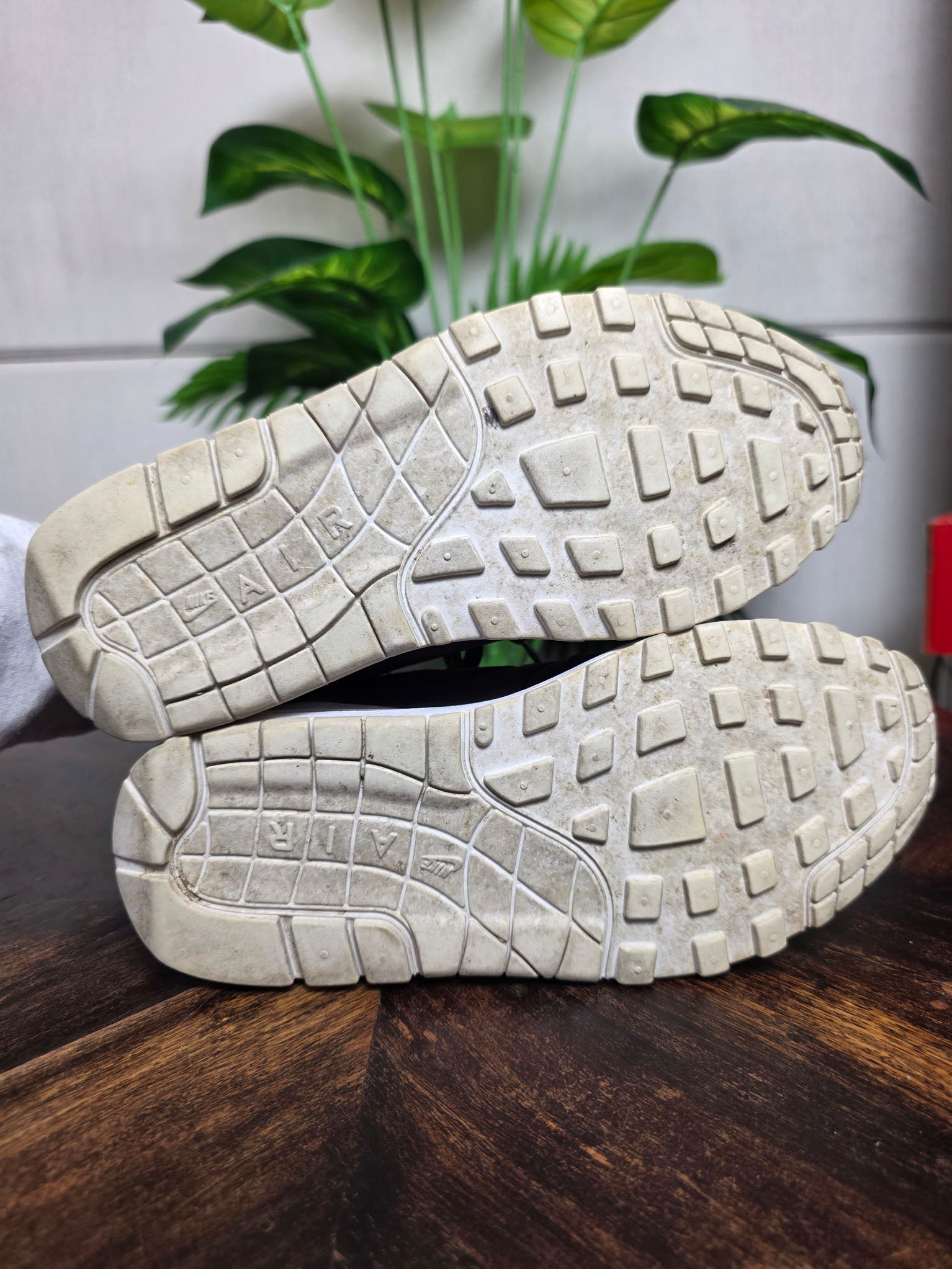 Nike Air Max 1 Premium Port Wine maat 37,5