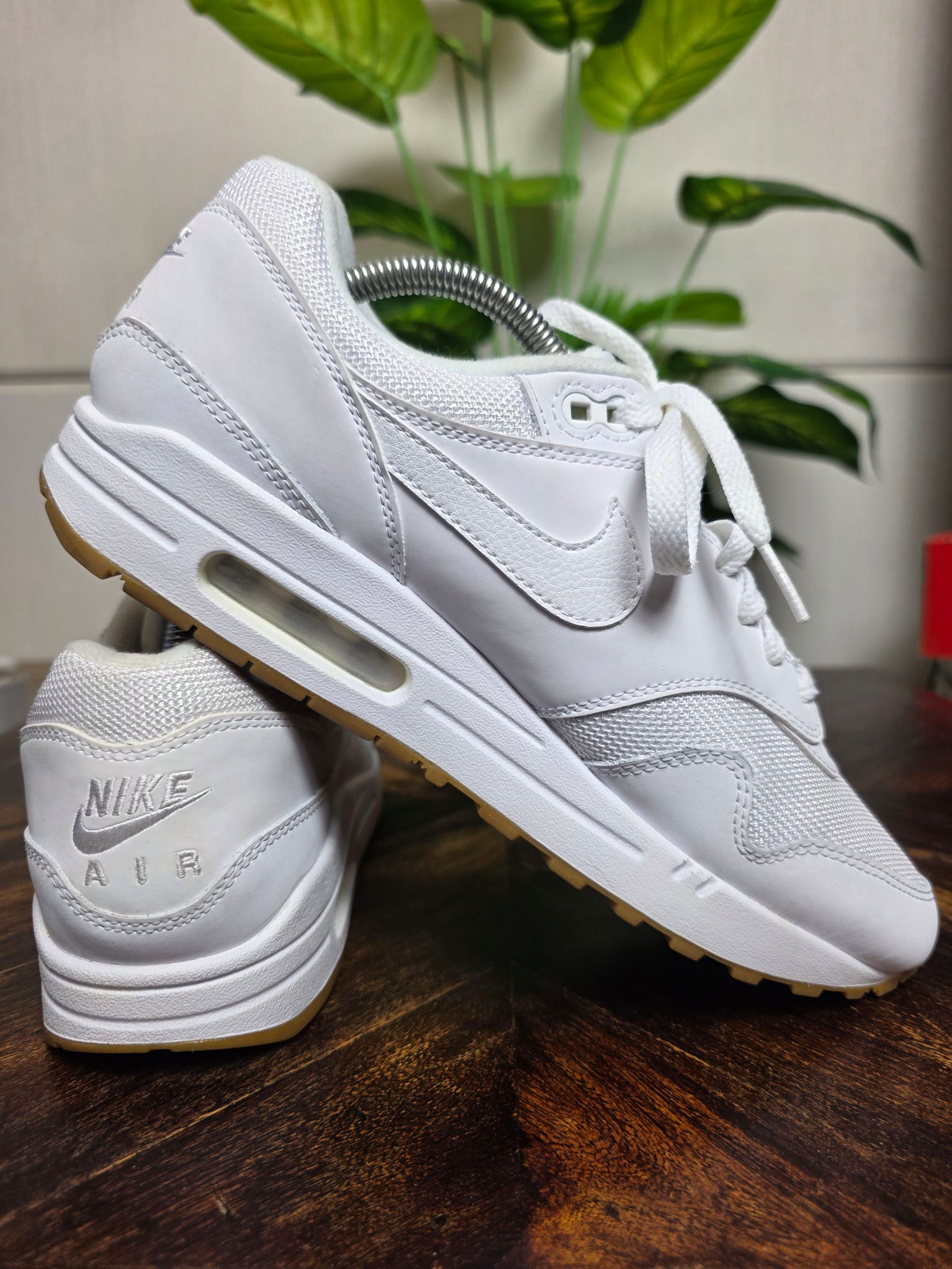 Nike Air Max 1 White Gum Sole maat 42,5