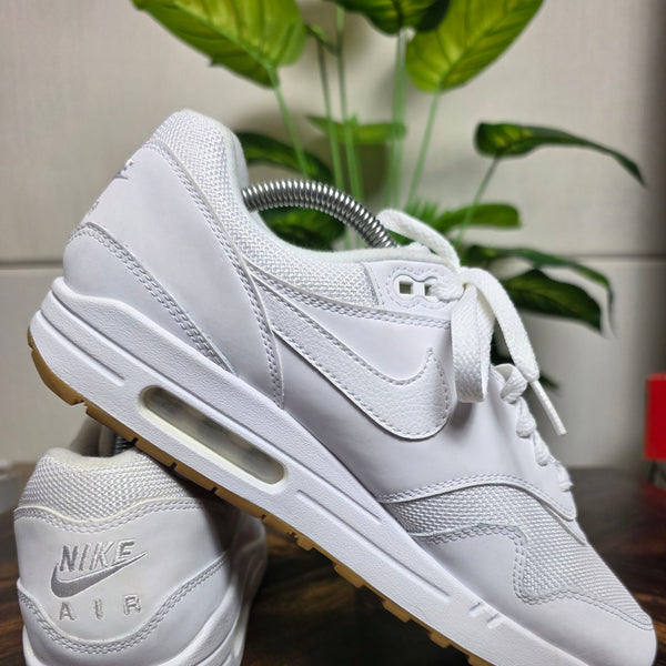 Nike Air Max 1 White Gum Sole maat 42,5