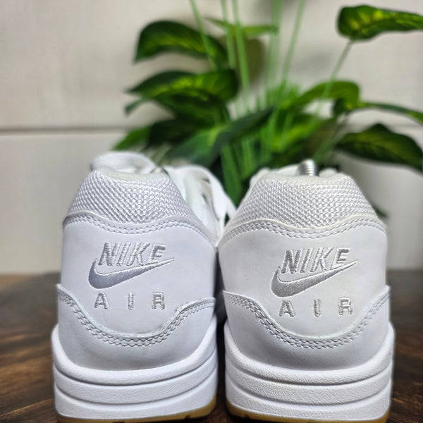 Nike Air Max 1 White Gum Sole maat 42,5