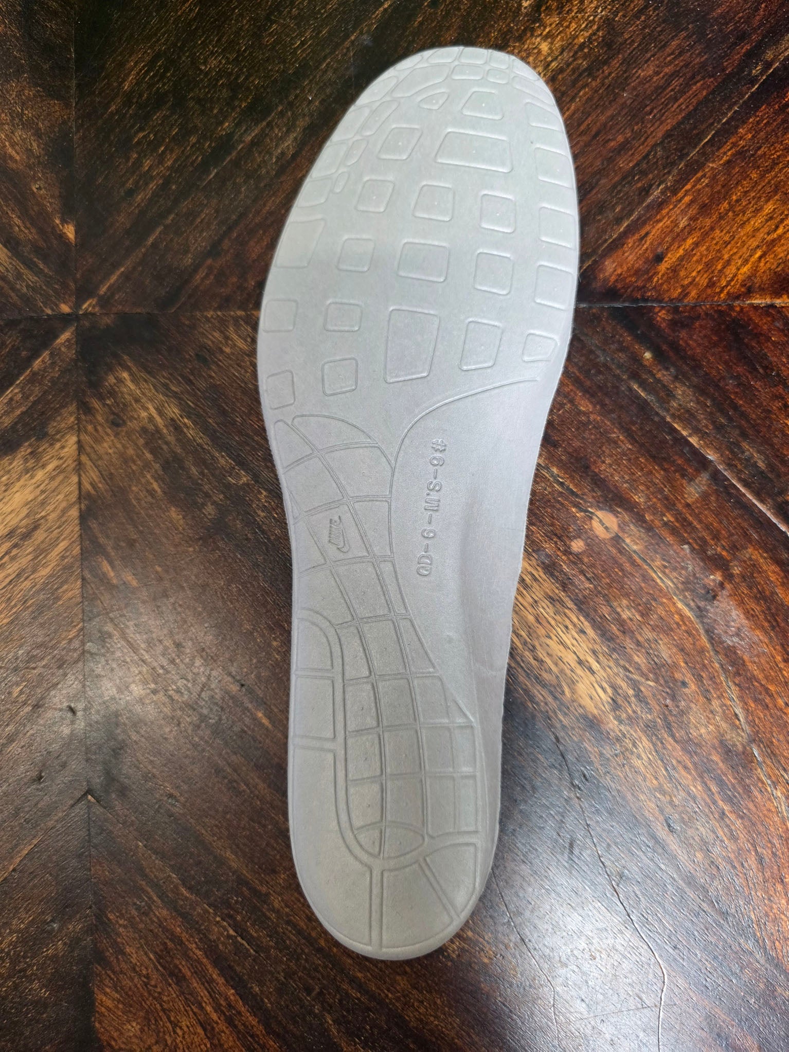 Nike Air Max 1 White Gum Sole maat 42,5