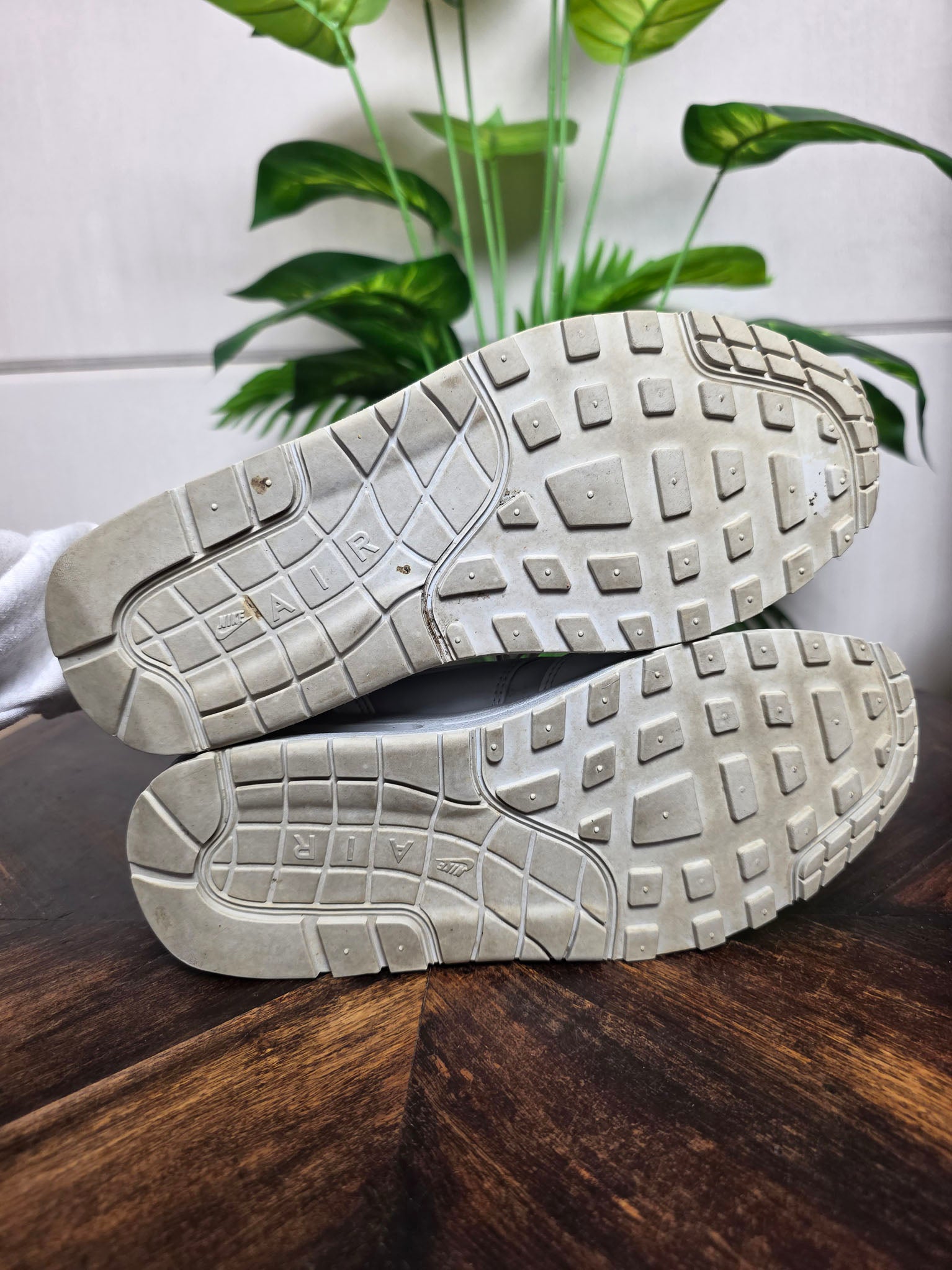 Nike Air Max 1 LX Grey maat 39