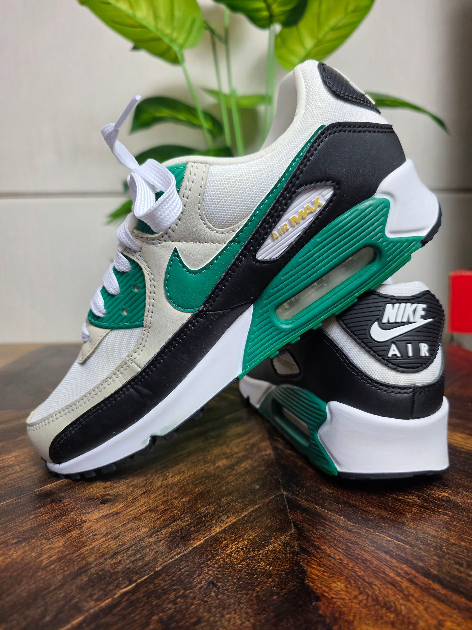 Nike Air Max 90 White Malachite maat 42