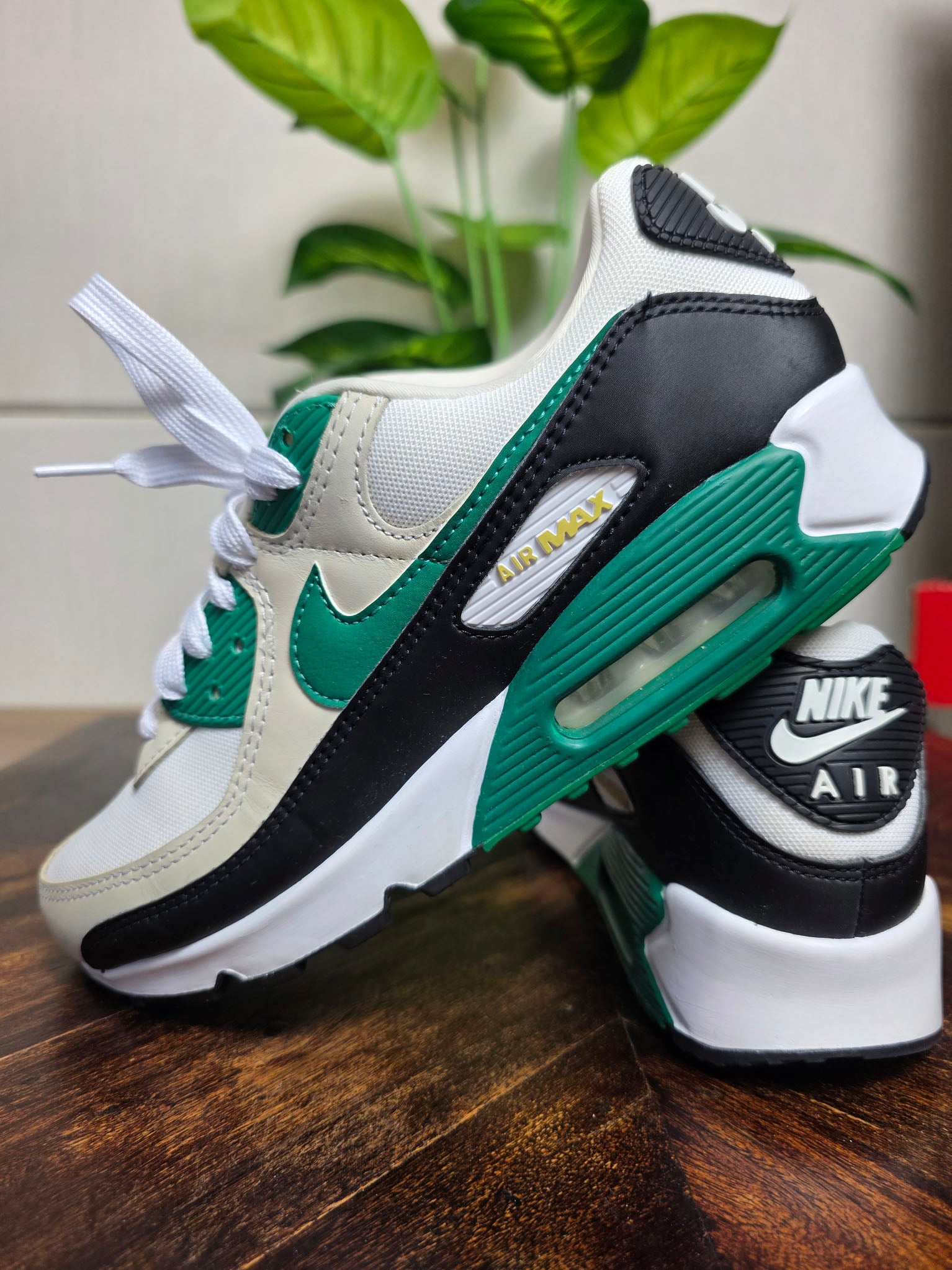 Nike Air Max 90 White Malachite maat 42