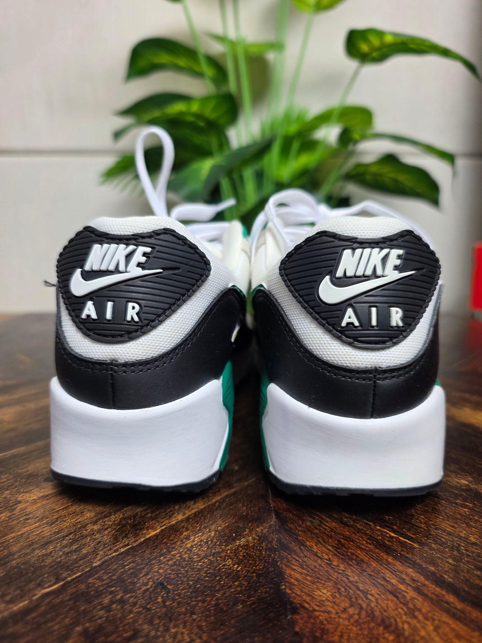 Nike Air Max 90 White Malachite maat 42