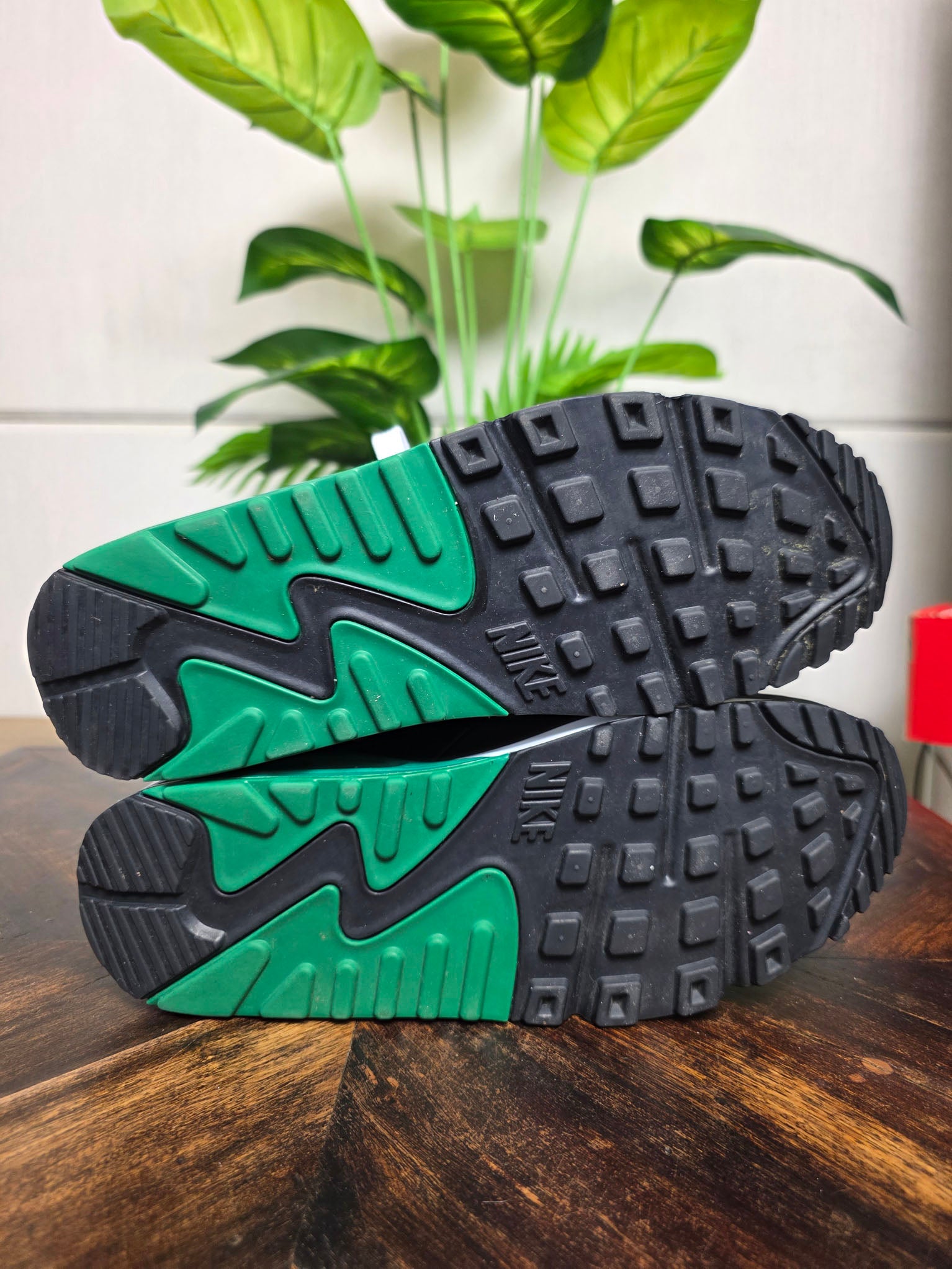 Nike Air Max 90 White Malachite maat 42