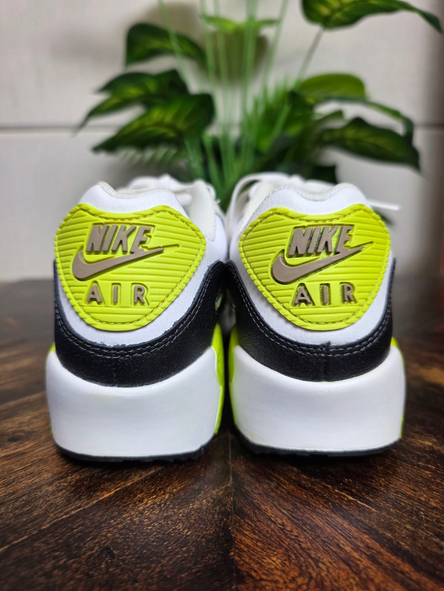 Nike Air Max 90 GS Cyber Volt maat 38