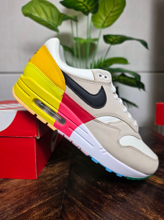 Nike Air Max 1 Tan Multi-Color maat 43