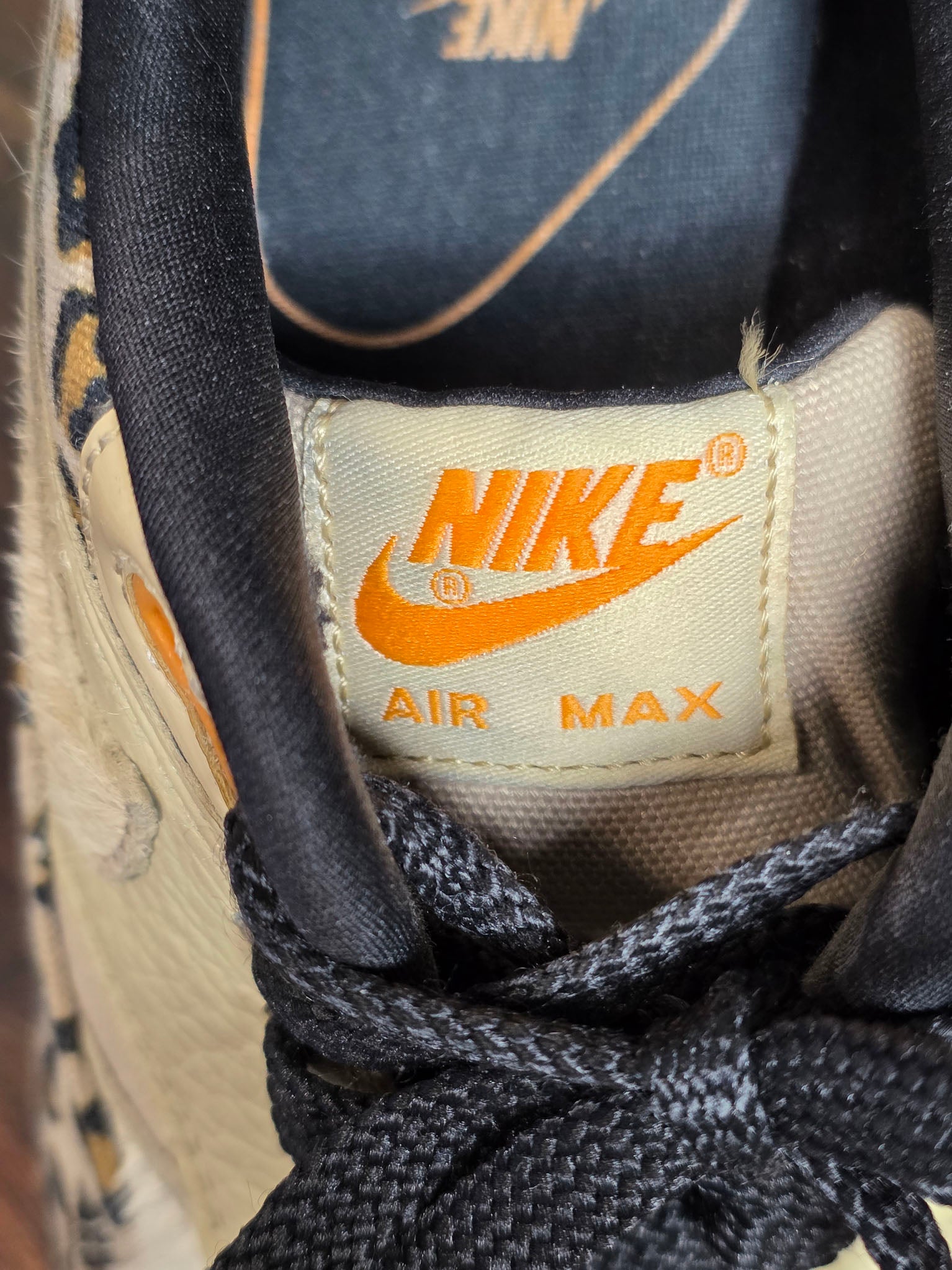 Nike Air Max 1 Leopard maat 36,5