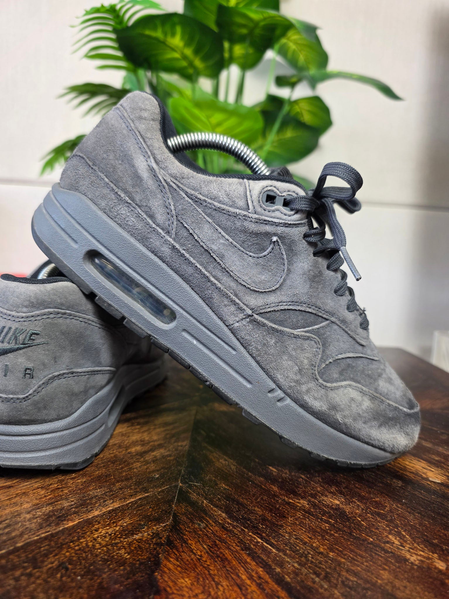 Nike Air Max 1 Premium Anthracite maat 43