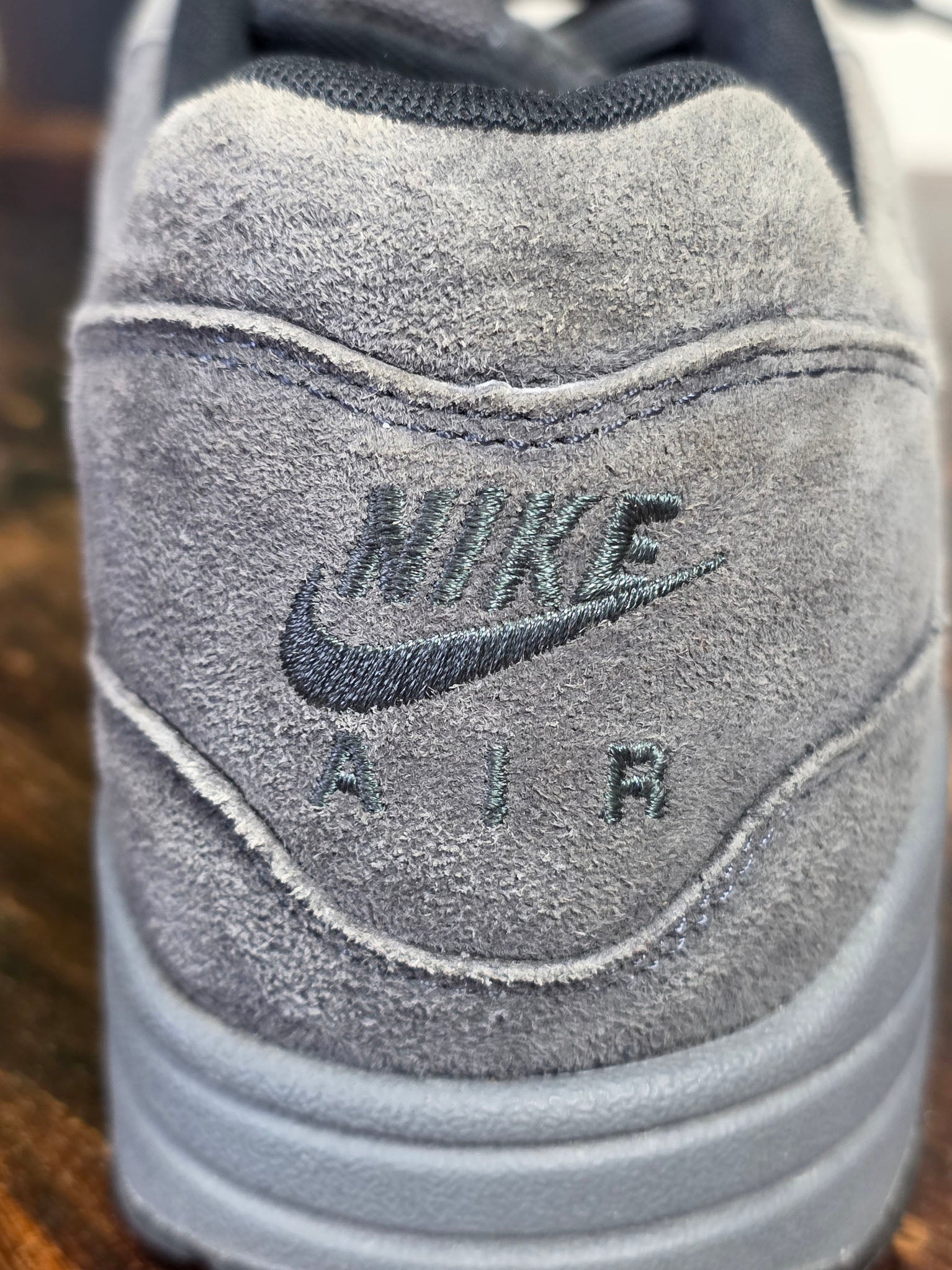Nike Air Max 1 Premium Anthracite maat 43